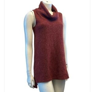 Papillon Blanc Burgundy Sleeveless Cowl Neck Soft Sweater in new condition.